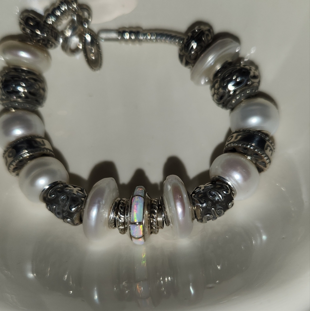Pandora Style Bracelet with 925 Silver Bracelet, Freshwater Pearls.